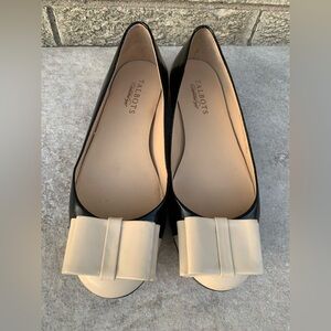 Talbots Layla Flats Women’s Shoes Black White Bow Top Size 7.5